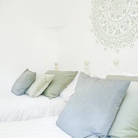 Trulli Olistici Villa *