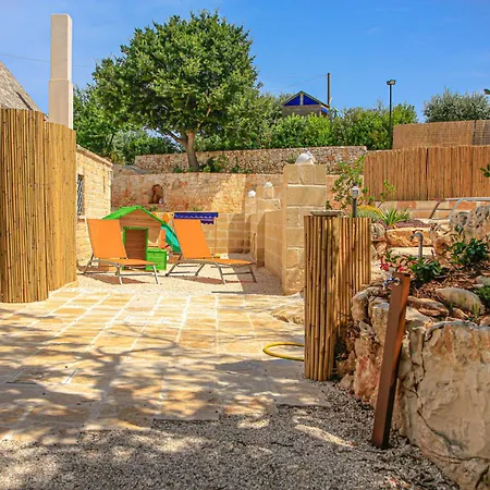 Trulli Olistici * Locorotondo